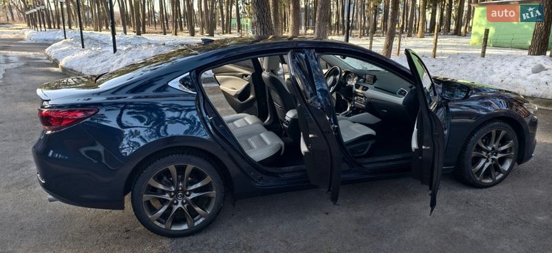 Седан Mazda 6 2015 в Чернігові