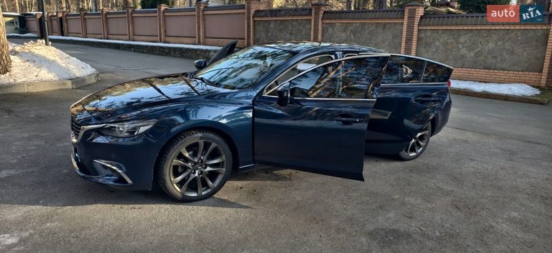Седан Mazda 6 2015 в Чернігові