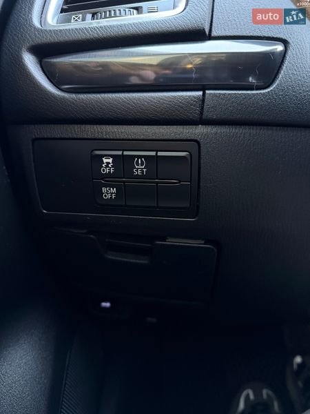 Седан Mazda 6 2014 в Львові