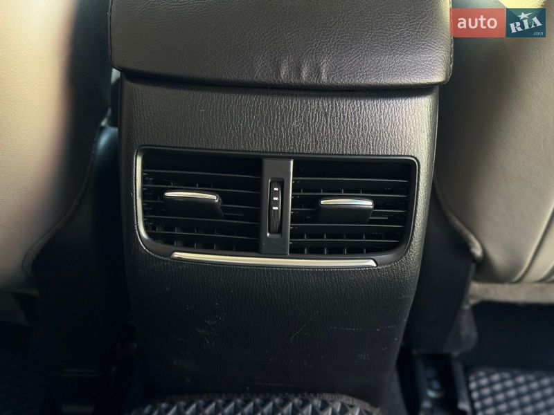 Седан Mazda 6 2016 в Днепре