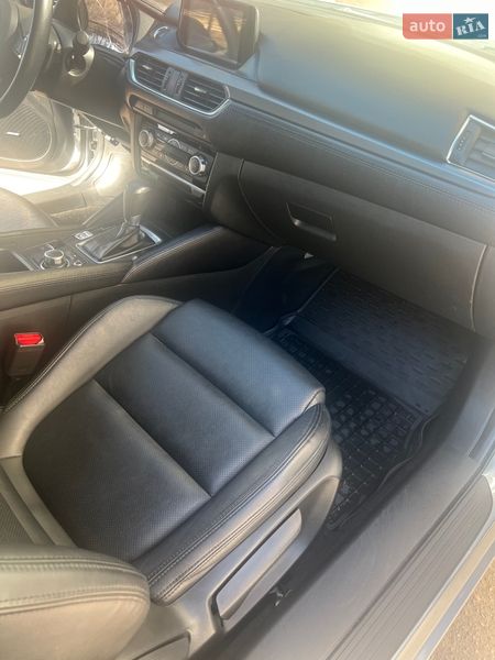 Седан Mazda 6 2017 в Николаеве