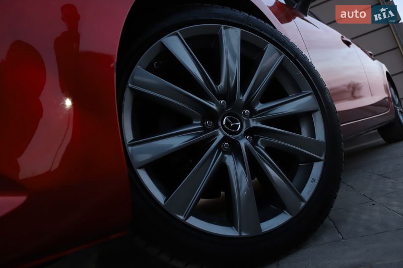 Седан Mazda 6 2018 в Дрогобыче