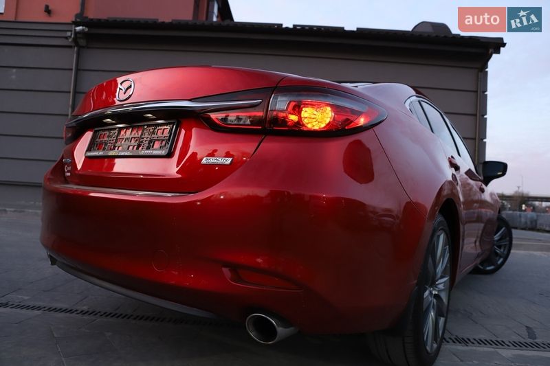 Седан Mazda 6 2018 в Дрогобыче