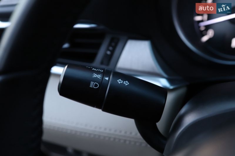 Седан Mazda 6 2018 в Дрогобыче