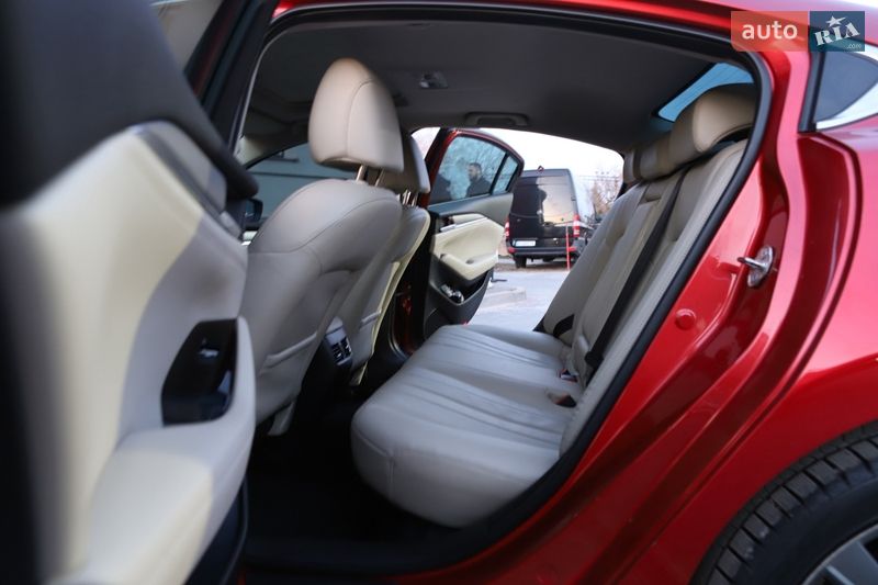 Седан Mazda 6 2018 в Дрогобыче