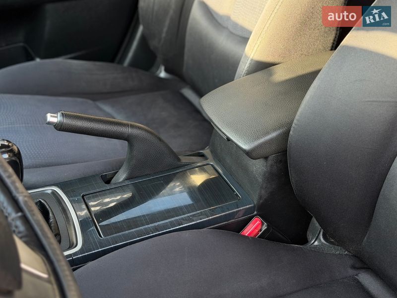 Універсал Mazda 6 2008 в Шептицькому