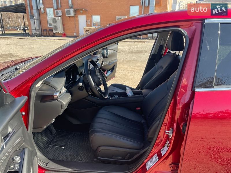 Седан Mazda 6 2020 в Вишневом