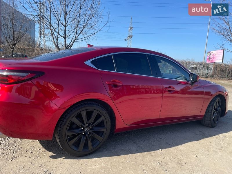 Седан Mazda 6 2020 в Вишневом