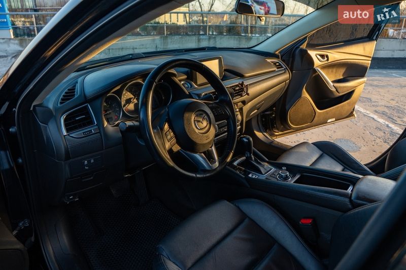 Седан Mazda 6 2015 в Киеве