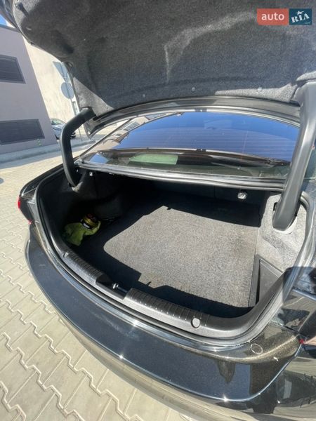 Седан Mazda 6 2015 в Калуше