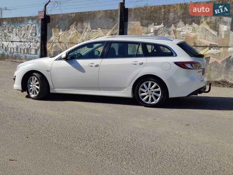 Універсал Mazda 6 2010 в Луцьку