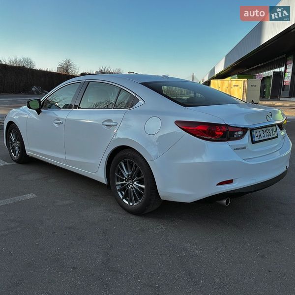 Седан Mazda 6 2014 в Киеве