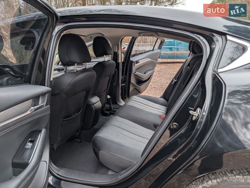 Седан Mazda 6 2019 в Киеве