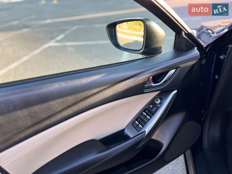 Седан Mazda 6 2016 в Киеве