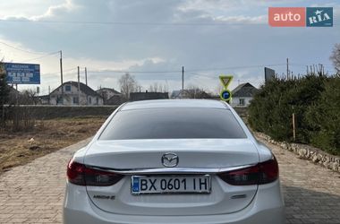 Седан Mazda 6 2015 в Староконстантинове
