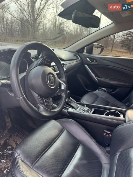 Седан Mazda 6 2016 в Кривом Роге