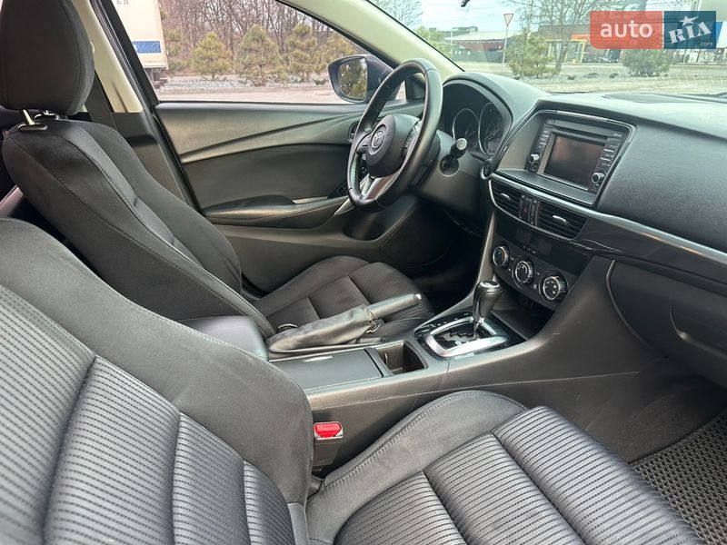 Седан Mazda 6 2013 в Днепре