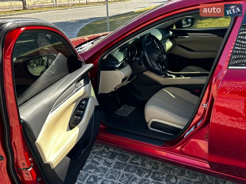 Седан Mazda 6 2018 в Днепре