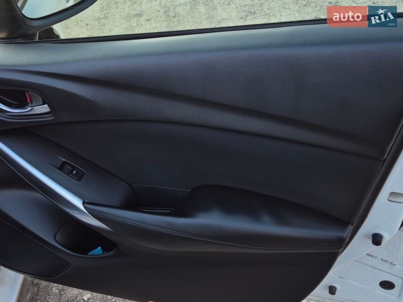 Седан Mazda 6 2014 в Николаеве