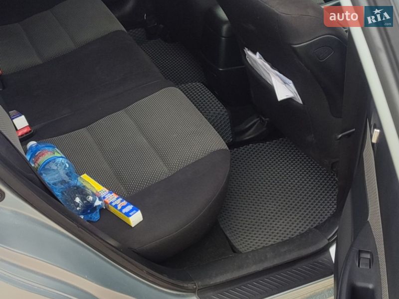 Універсал Mazda 6 2003 в Житомирі