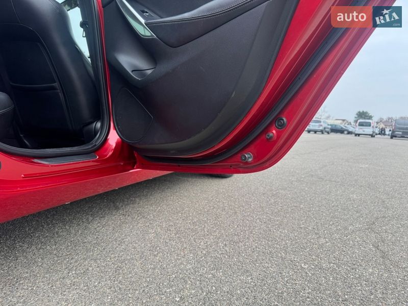Седан Mazda 6 2016 в Києві