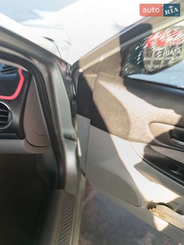 Універсал Mazda 6 2003 в Києві фото 4 Універсал Mazda 6 2003 в Києві