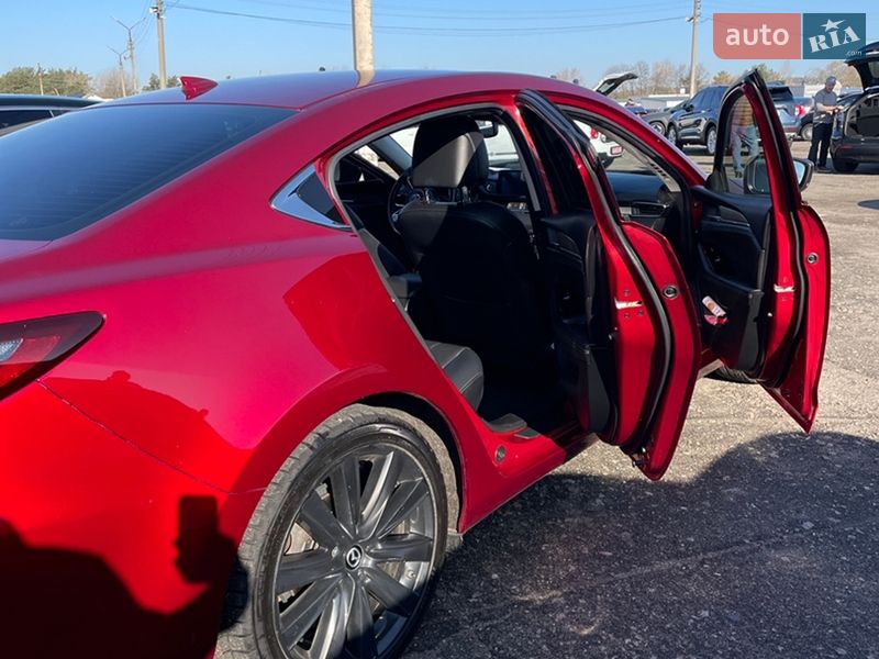 Седан Mazda 6 2020 в Вишневом