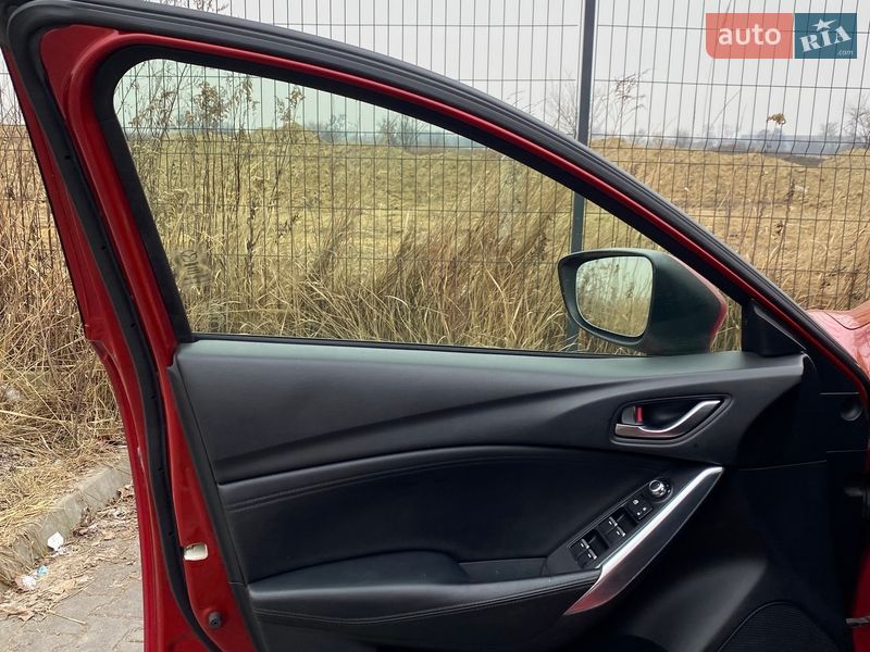 Седан Mazda 6 2015 в Львові