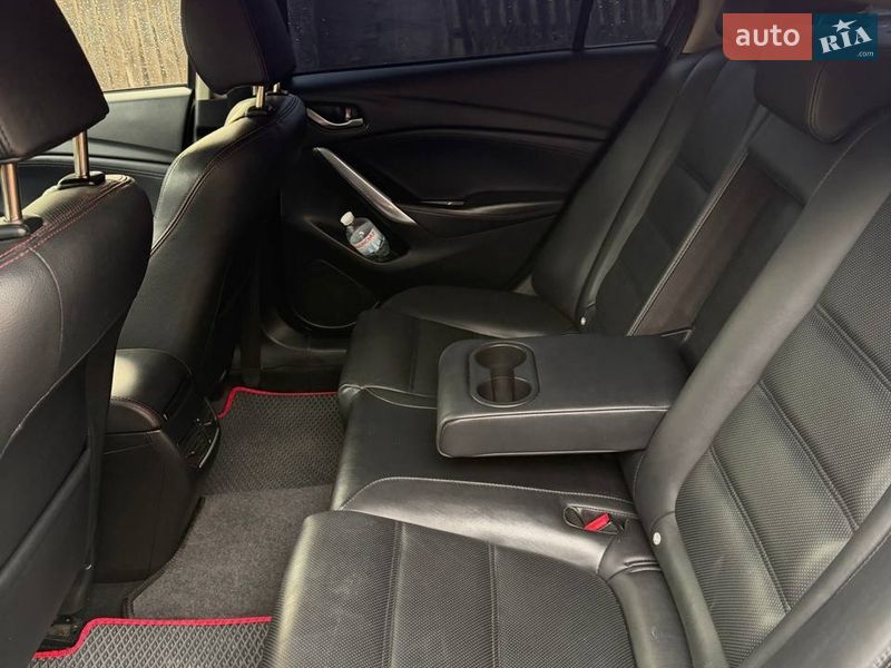 Седан Mazda 6 2014 в Радомышле