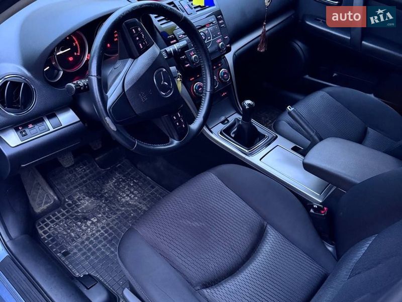 Лифтбек Mazda 6 2010 в Решетиловке