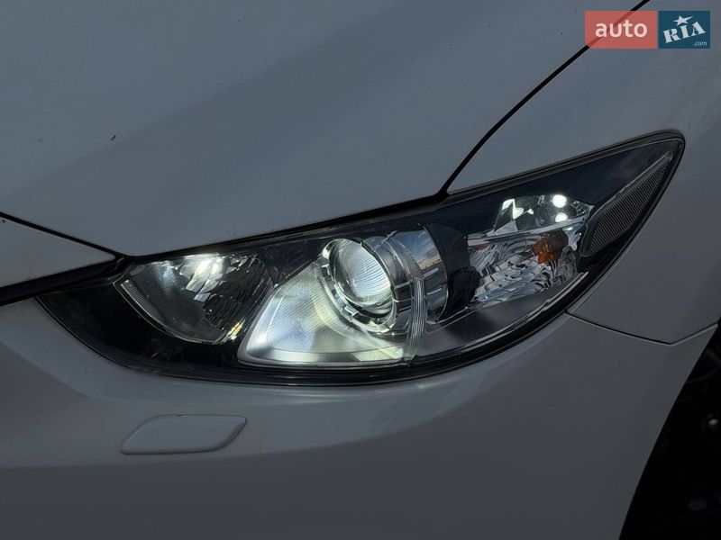 Седан Mazda 6 2013 в Днепре