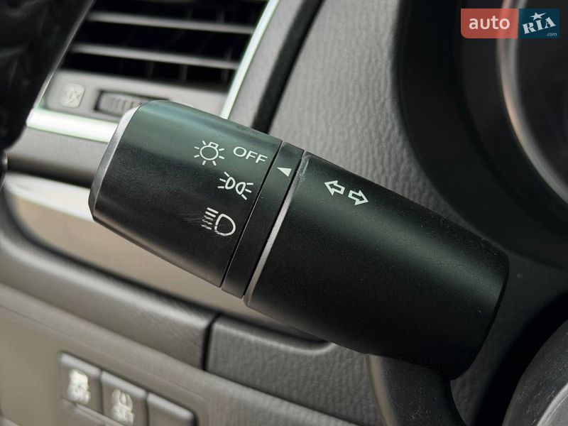 Седан Mazda 6 2014 в Днепре