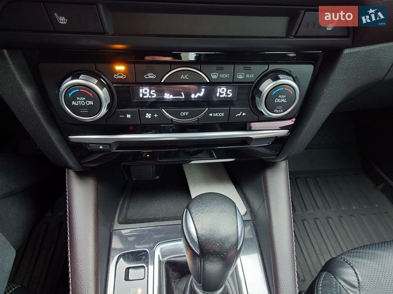 Седан Mazda 6 2015 в Ковеле