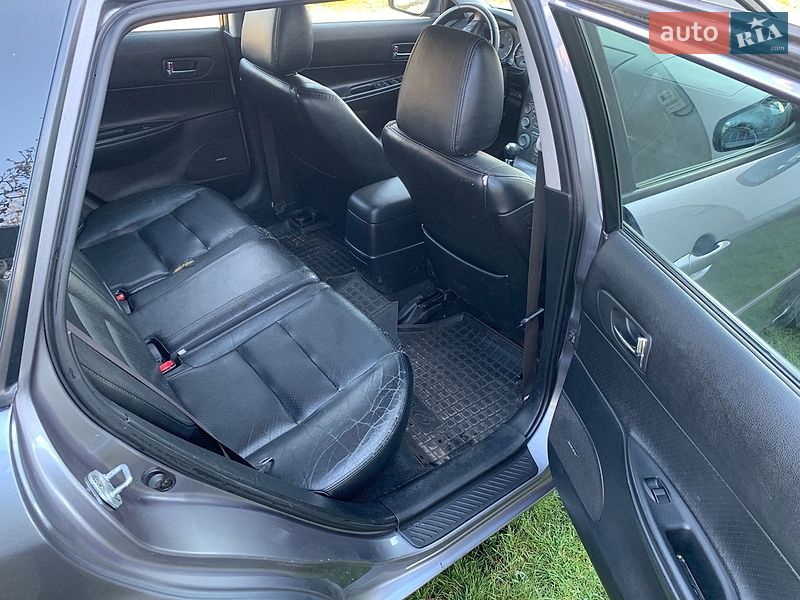 Универсал Mazda 6 2005 в Остроге