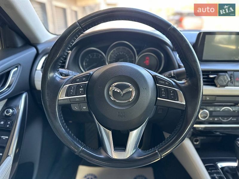 Седан Mazda 6 2016 в Киеве