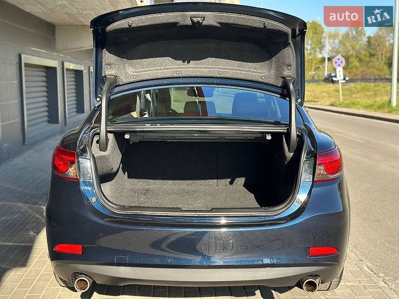 Седан Mazda 6 2016 в Киеве