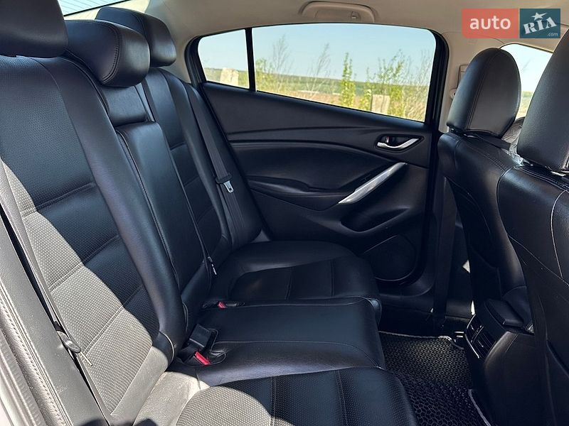 Седан Mazda 6 2014 в Теребовлі