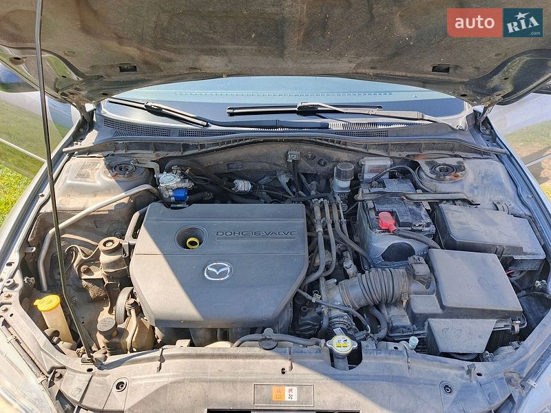 Седан Mazda 6 2005 в Лохвице