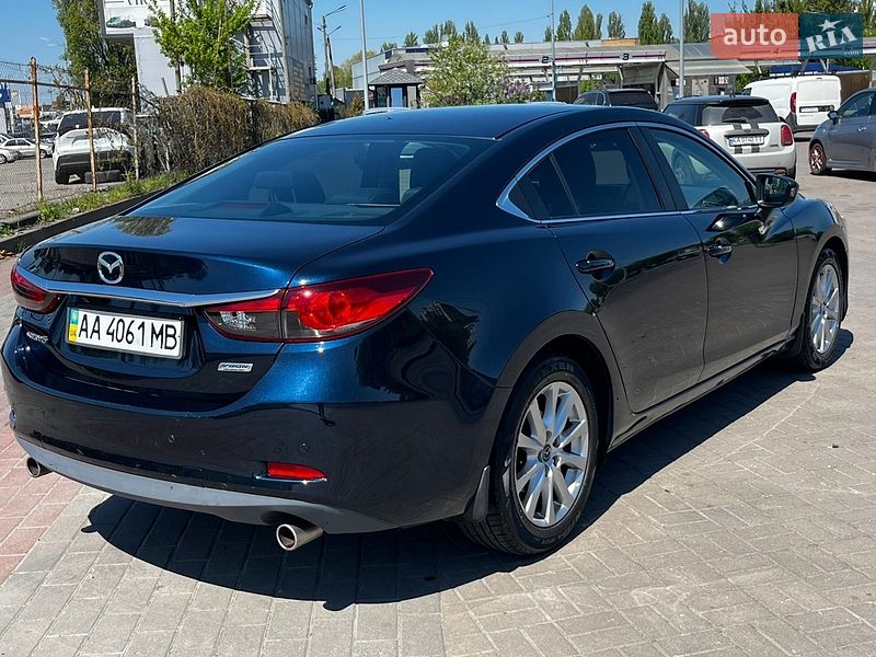 Седан Mazda 6 2015 в Борщеве