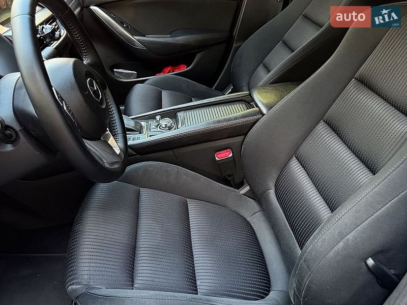 Седан Mazda 6 2016 в Львове