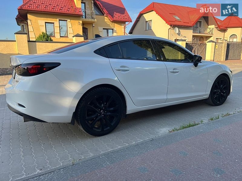 Седан Mazda 6 2015 в Львові