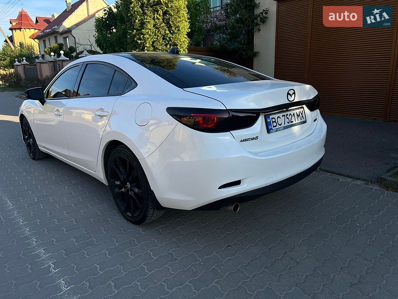 Седан Mazda 6 2015 в Львові