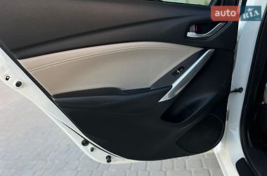 Седан Mazda 6 2015 в Львові