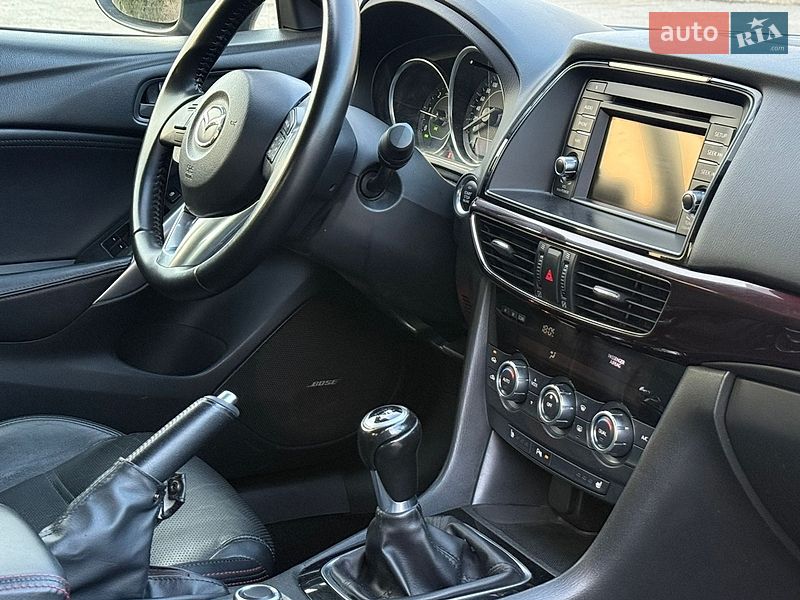 Седан Mazda 6 2014 в Тараще
