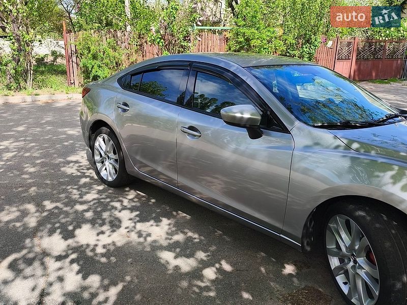 Седан Mazda 6 2013 в Чернігові