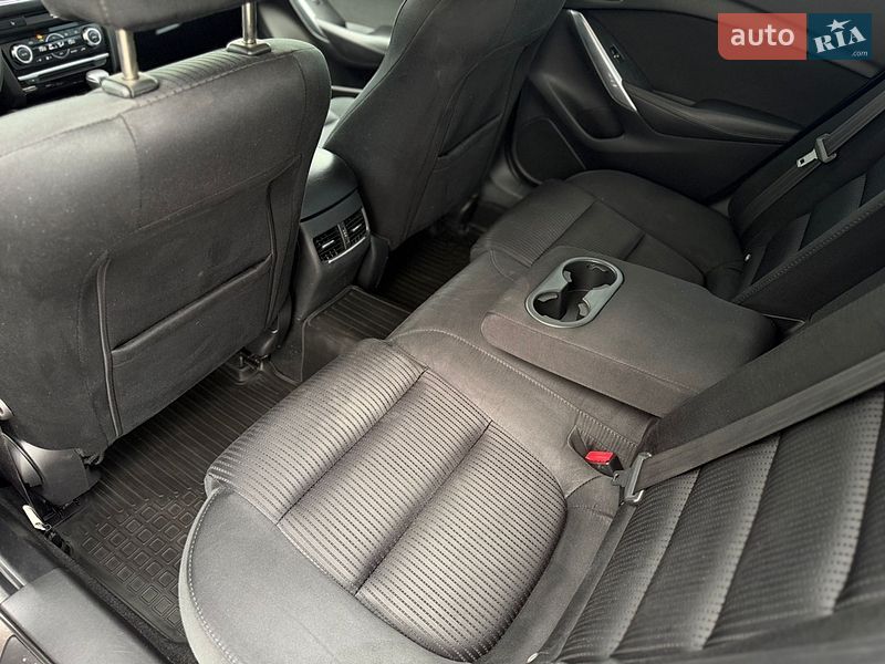 Седан Mazda 6 2016 в Киеве