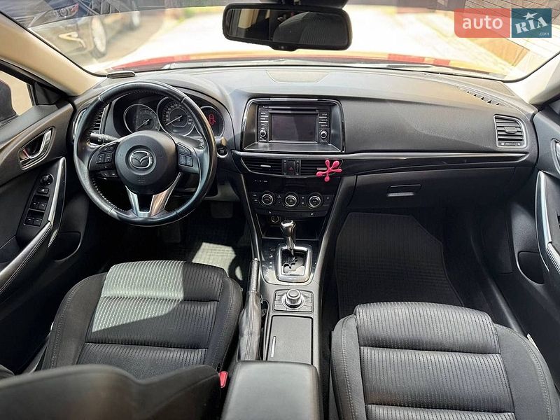 Седан Mazda 6 2014 в Днепре