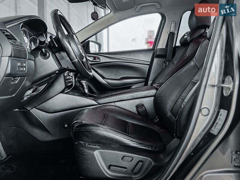 Седан Mazda 6 2017 в Рівному