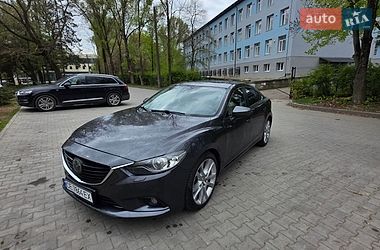 Седан Mazda 6 2014 в Чернівцях