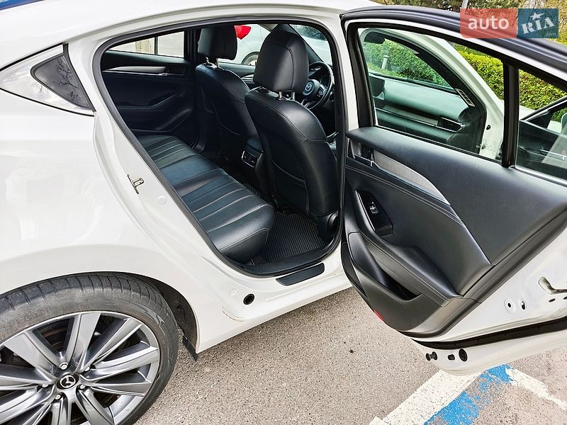 Седан Mazda 6 2018 в Дніпрі